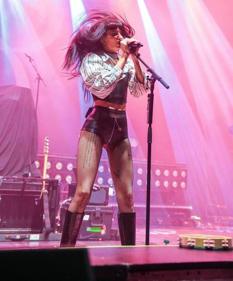 Lilith Czar onlyfans model photos