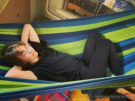 valiawixx nudes only fans