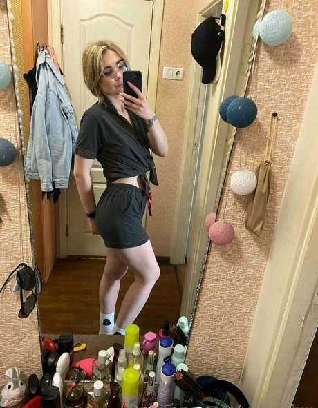 valiawixx onlyfans sex leak