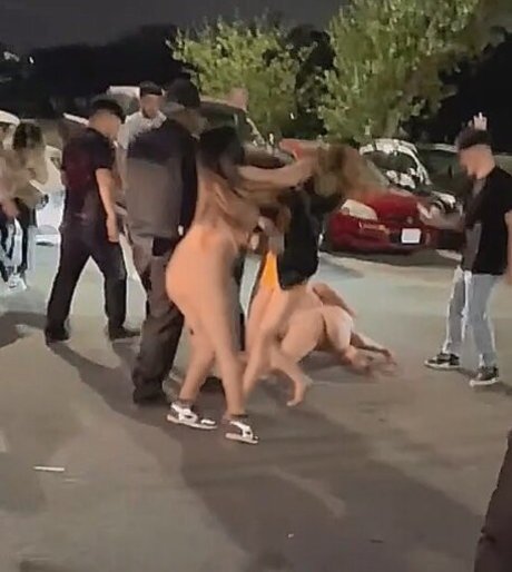 Mulheres Brigando onlyfans creator