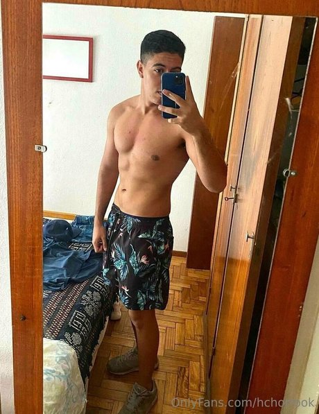 kchorrook nude on onlyfans