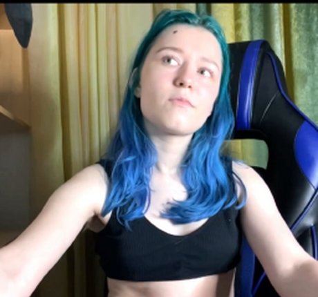 Arveni leaked only fans nudes