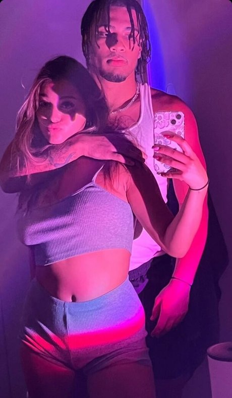 zoejakaj nude only fans leaks