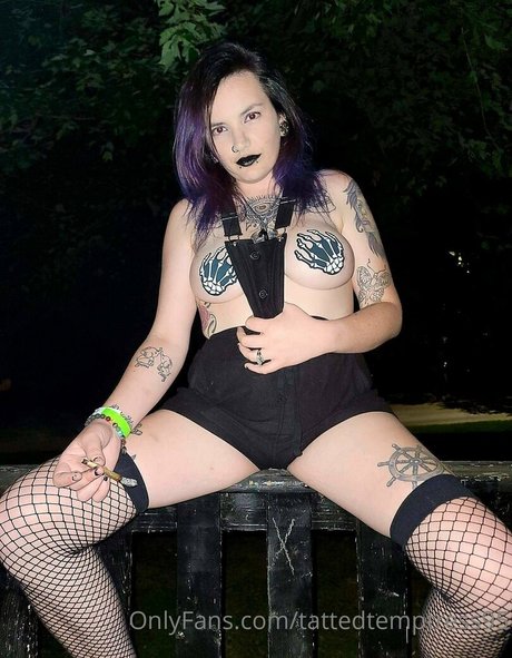 tattedtemptress95 onlyfans leakes