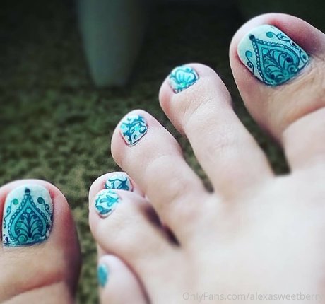 alexasweetberry onlyfans leak