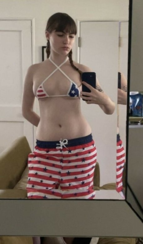 Ivy Wolk onlyfans sexy