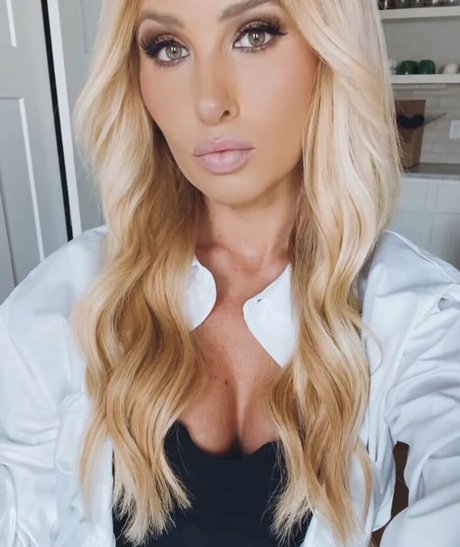 Tomi Lahren leak onlyfans porn