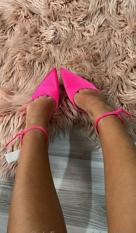 afroditlily only fans nude leaks