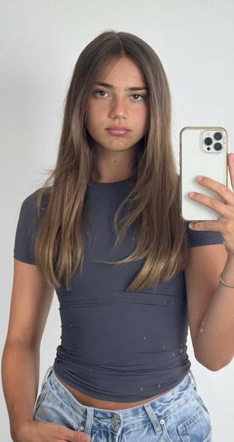 LaraNovaa_ onlyfans leak porn