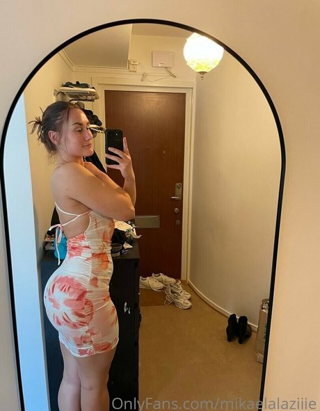 mikaelaburrito Profile pic