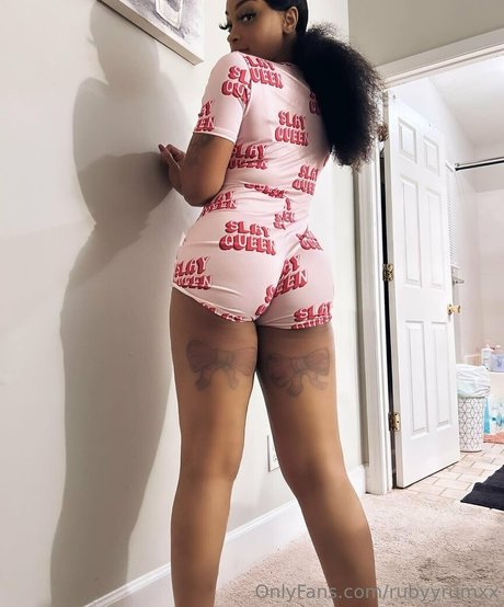 rubyyrumxx onlyfans page