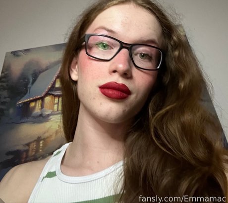 emmamac nude leak onlyfans