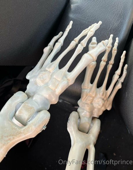 Icedmelontt naked only fans