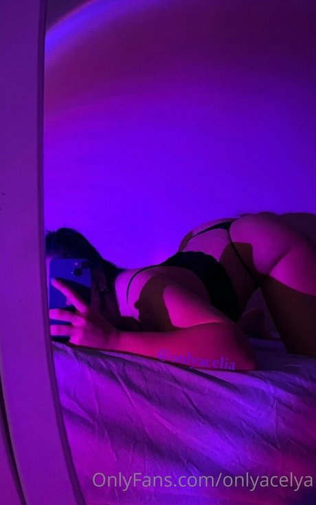 onlyacelya onlyfans model images