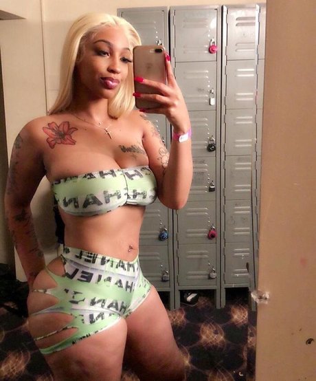 Shethickyyy only fans leaked porn