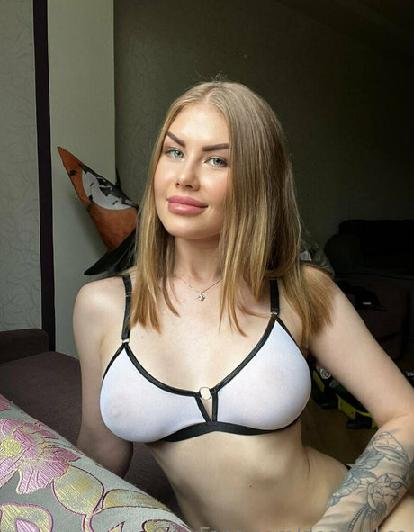 vikini bikini Profile pic