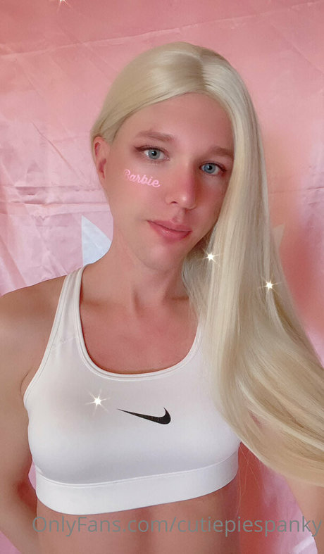 emiliaxsweden onlyfans nudes porn