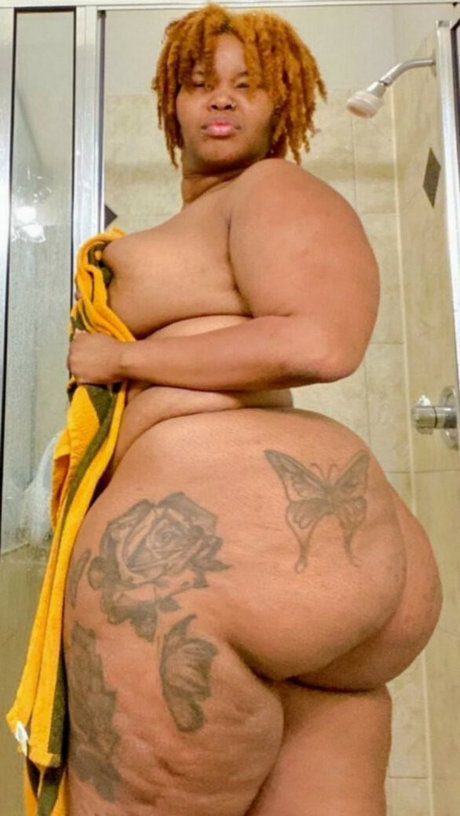 Qweeniqueen onlyfans nude pictures