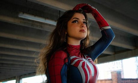 midget miki onlyfans x