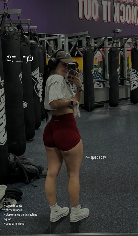 midget miki leaked onlyfans pics