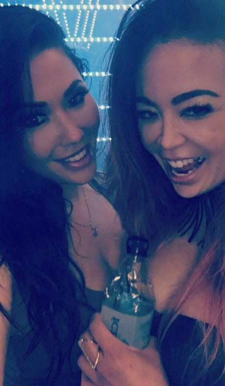 mialelanixxx leaked onlyfans xxx