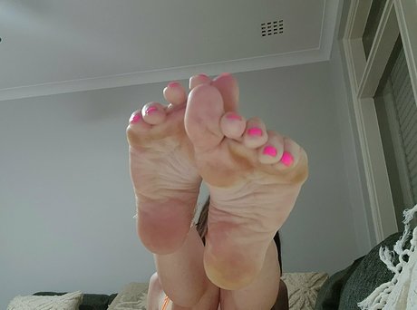 barefoot princess1922 en onlyfans