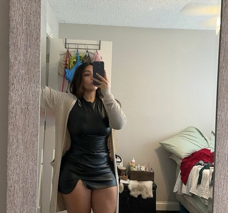 bombassdeisy onlyfans leak nude