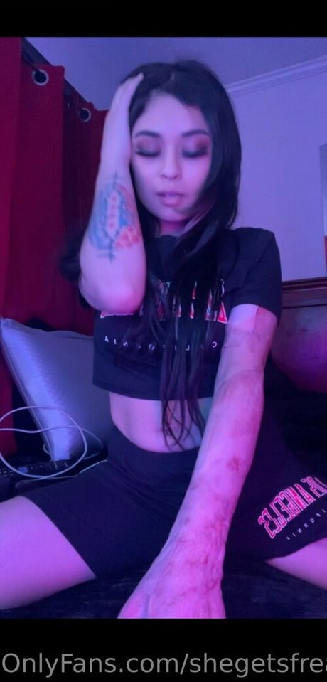 shegetsfreaky onlyfans creator