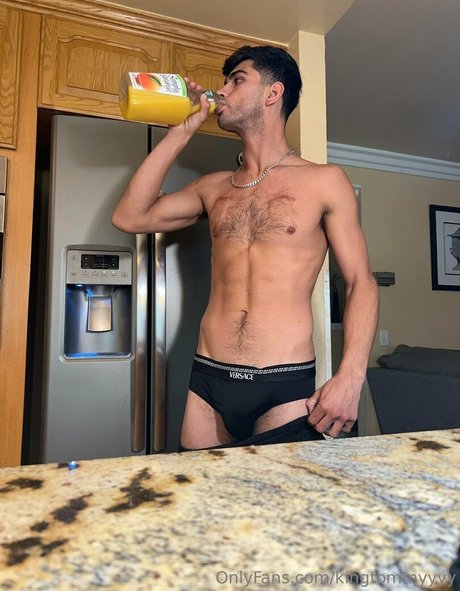 kingtommyyyy nude onlyfans porn