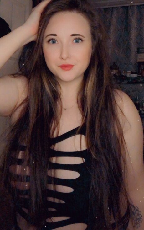 NWCurvess nude onlyfans leaked