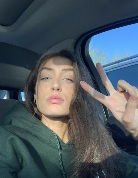 Alyssa Keller onlyfans strip tease