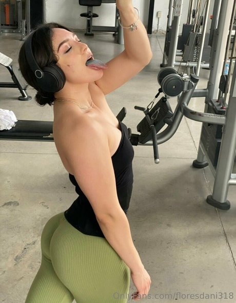 Daniela Flores leaked onlyfans