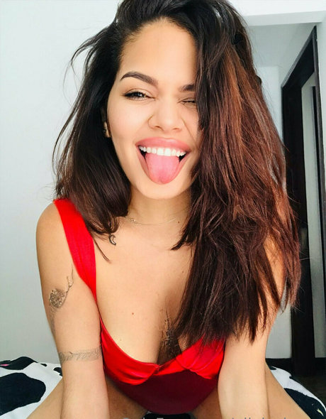 olivia jones2 on onlyfans