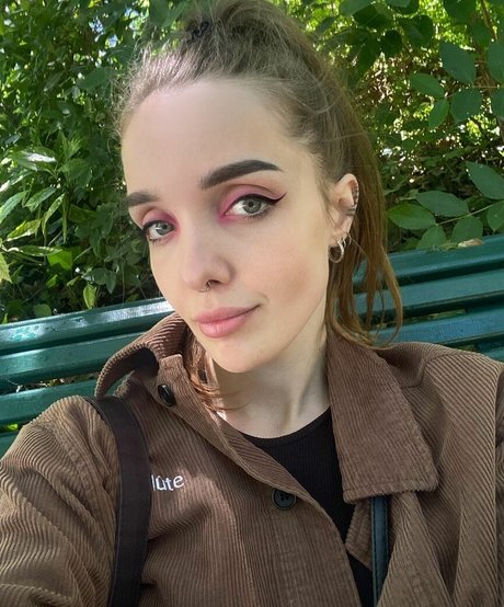 Alina V Ukraine onlyfans porn