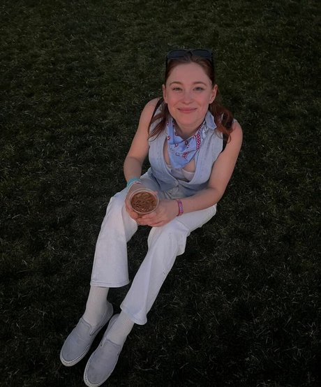 Mina Sundwall fans only