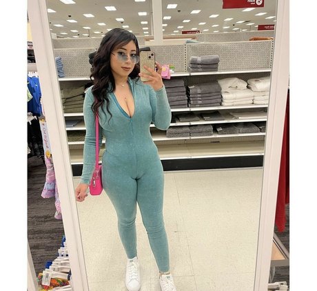 Alemuriiyo nude onlyfans pics