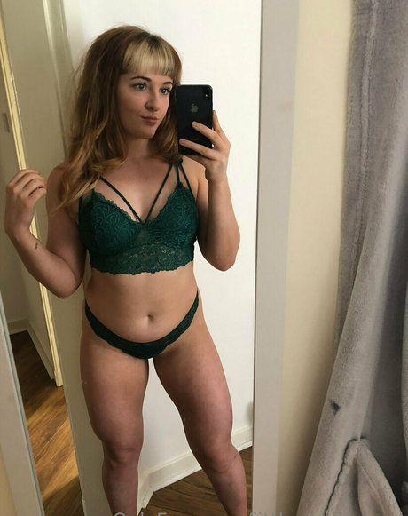 littlegreenghoul naked onlyfans leak