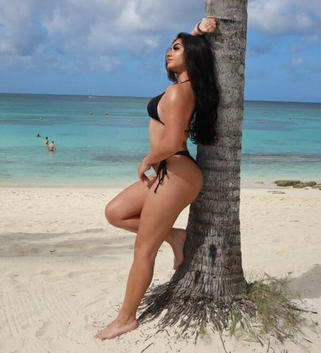 Tatiana McQuay onlyfans leaked dirtyship