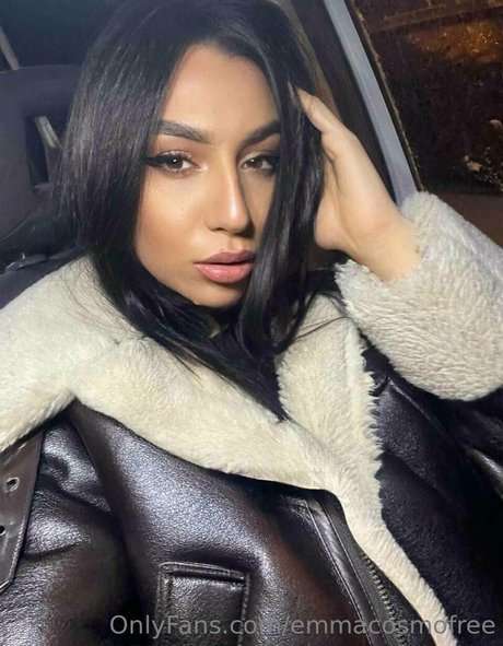 emmacosmo only fans nude