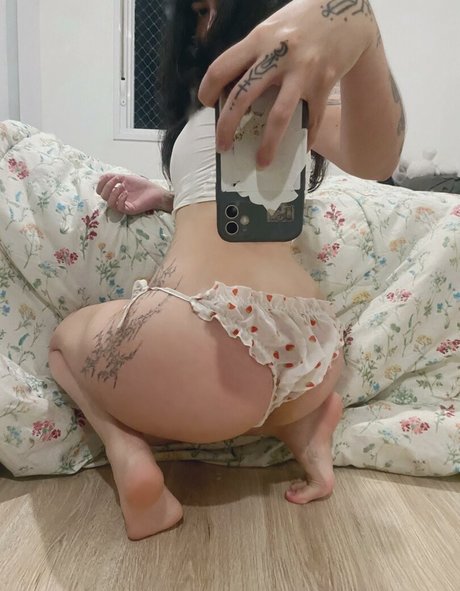 Lara Linx porn only fans