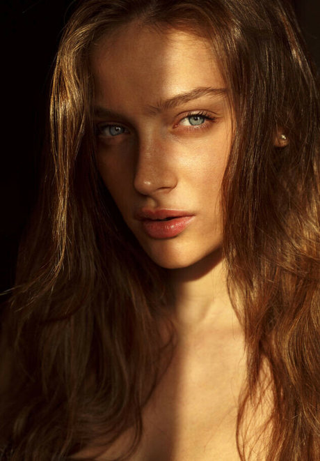 Romi Pavoncello nude onlyfans porn