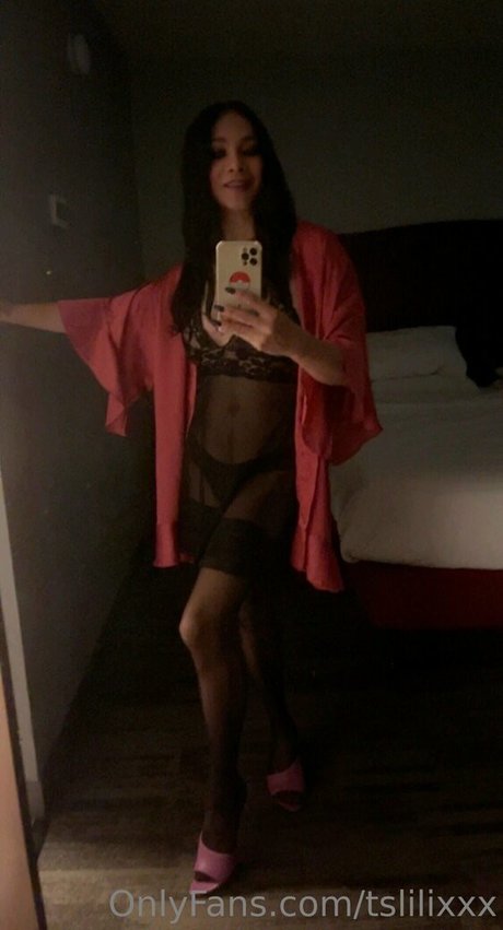 tslilixxx onlyfans nude tits