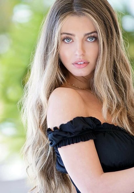 Eliana Jones only fans leaks