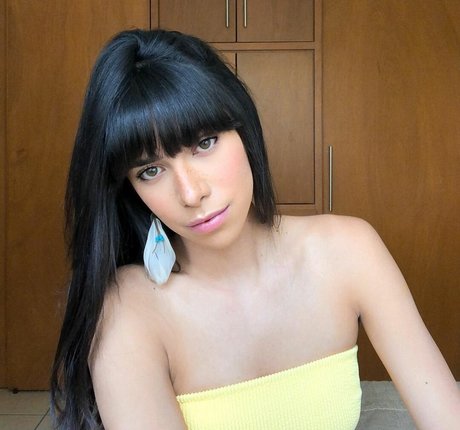 Gabrielle M nude only fans