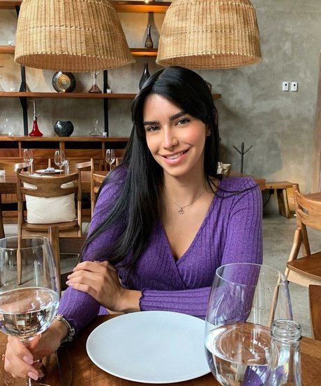 Gabrielle M only fans nude