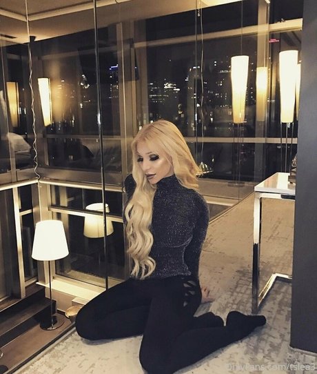 luvluvuxuluvluv onlyfans naked leaks