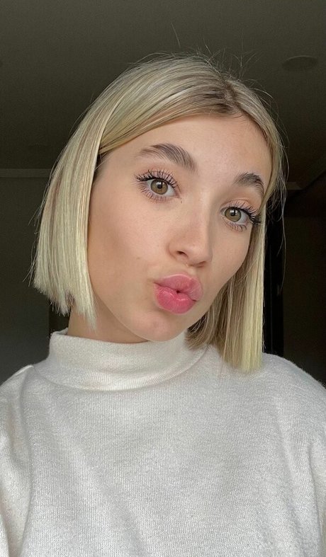 rebecastones onlyfans leaked pics