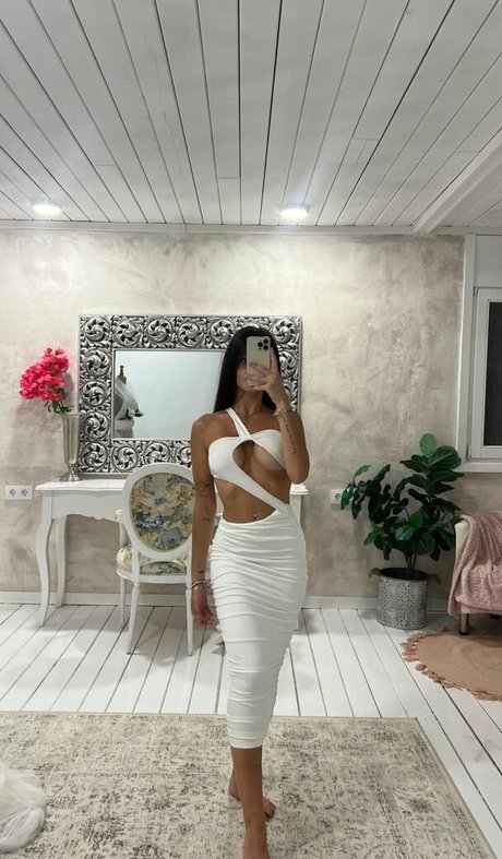 miiriiamherrero onlyfans ass