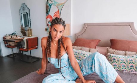 Zoe Bayona only fans sex