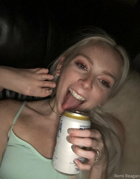 remireagan onlyfans nudes porn